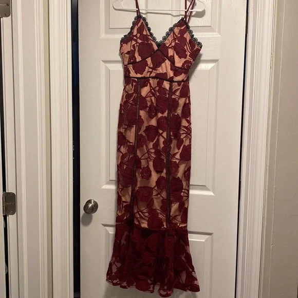Lulus Alluring Dream Burgundy Floral Mesh Lace Trumpet Midi Dress Lulus Alluring Dream Burgundy Floral Mesh Lace Trumpet Midi Dress